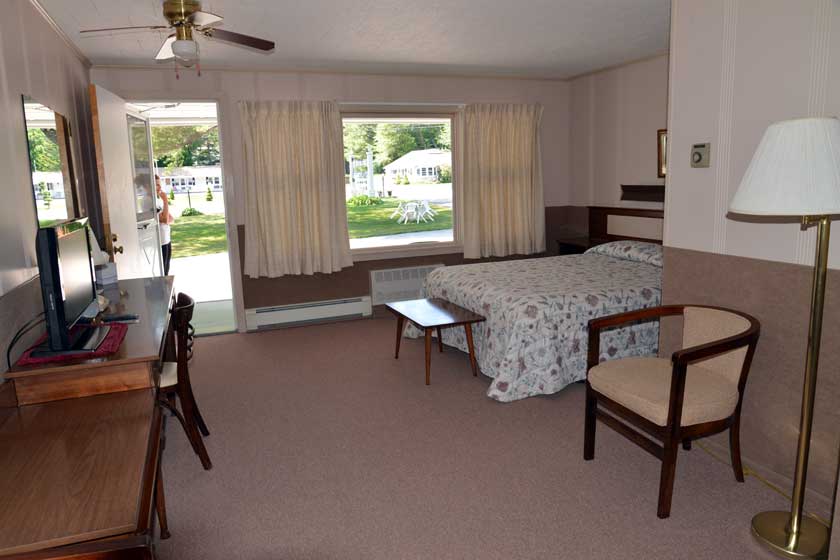 Mount Coolidge Motel Full Deluxe Room