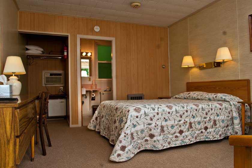 Mount Coolidge Motel Full Deluxe Room