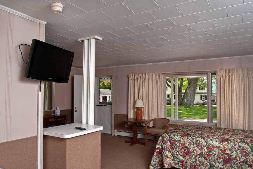 Mount Coolidge Motel Full Deluxe Room